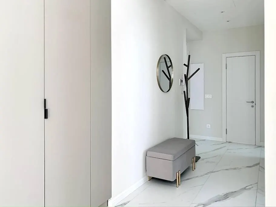 Luxuriously Furnished Bright Newly Renovated Oasis Apartment Nice France